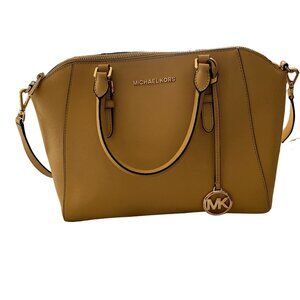 EUC Michael Kors Large Saffiano Leather Satchel